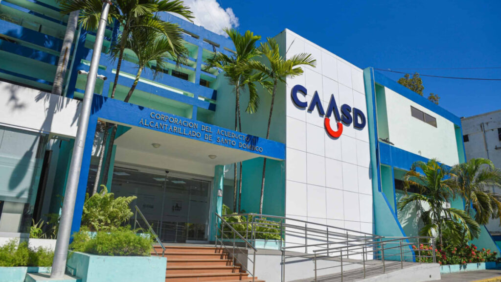 Corte de Arbitraje condena a la CAASD al pago de RD$888 millones a favor de AAA Dominicana